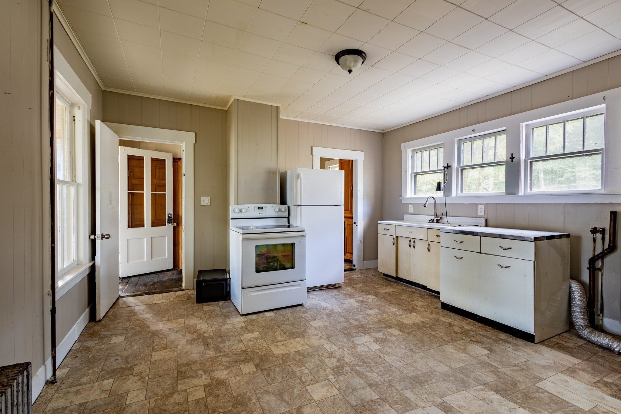 83 W Myrtle St, Orange, MA, 83 W Myrtle St, Orange, MA Photo #9