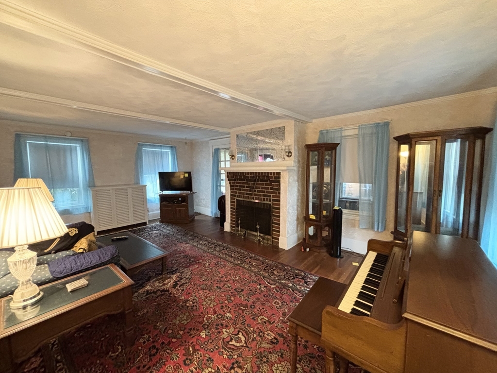 25 Crockett Avenue