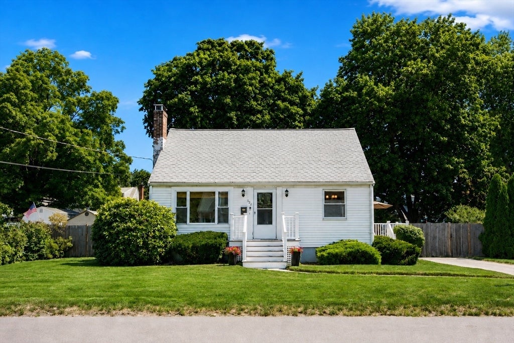 122 Moncrief RD, Rockland, MA, 122 Moncrief RD, Rockland, MA Photo #2