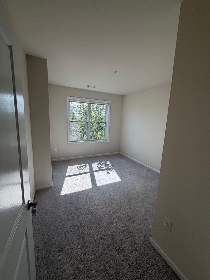 70 Trotter Rd #306, Weymouth, MA Photo #18