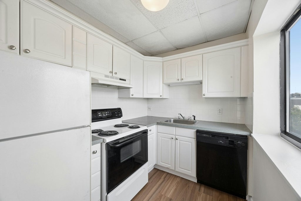 549 E 4th St #D5, Boston, MA, 549 E 4th St #D5, Boston, MA Photo #4