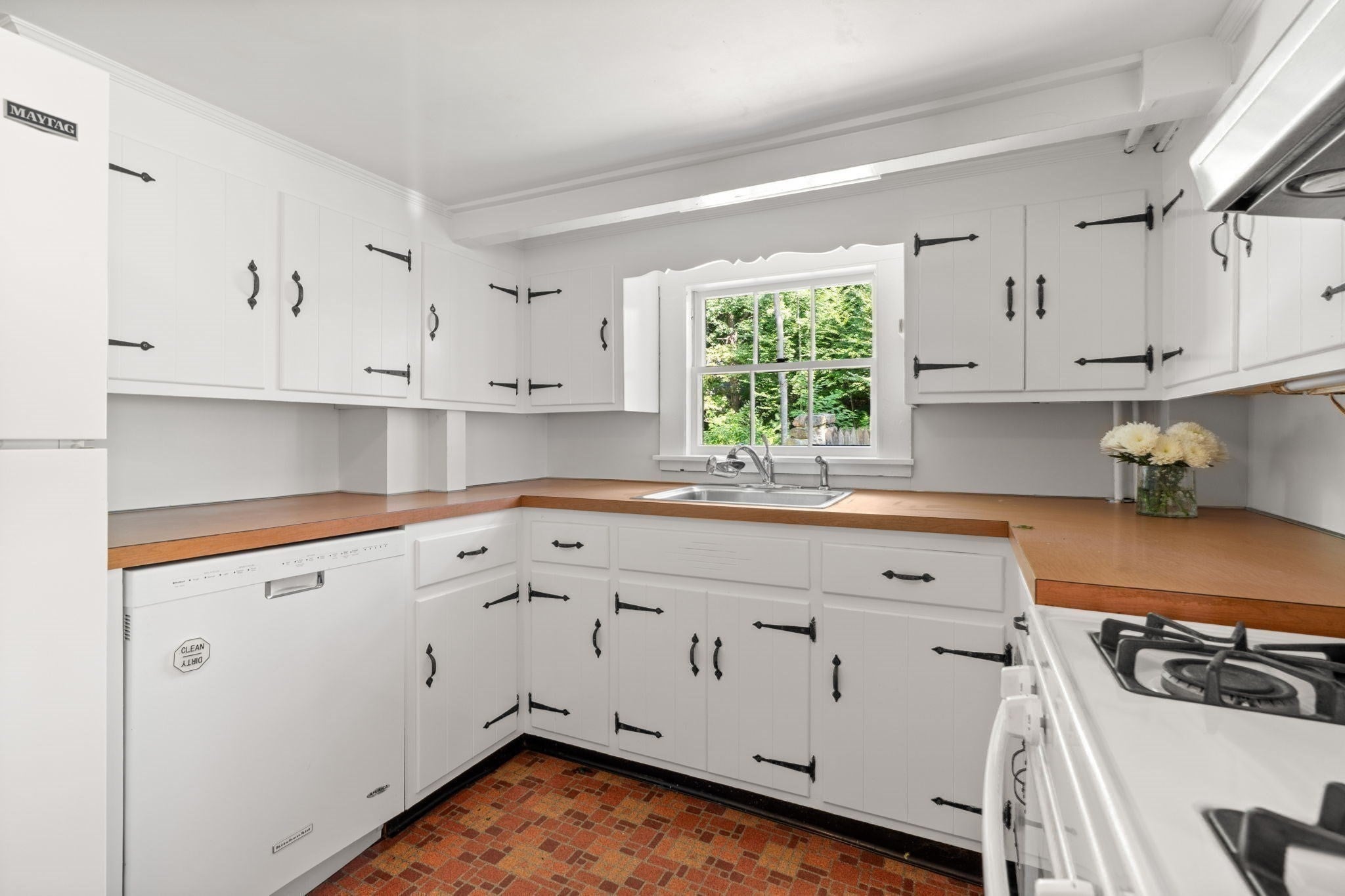 25 Bennett St, Manchester, MA Photo #6