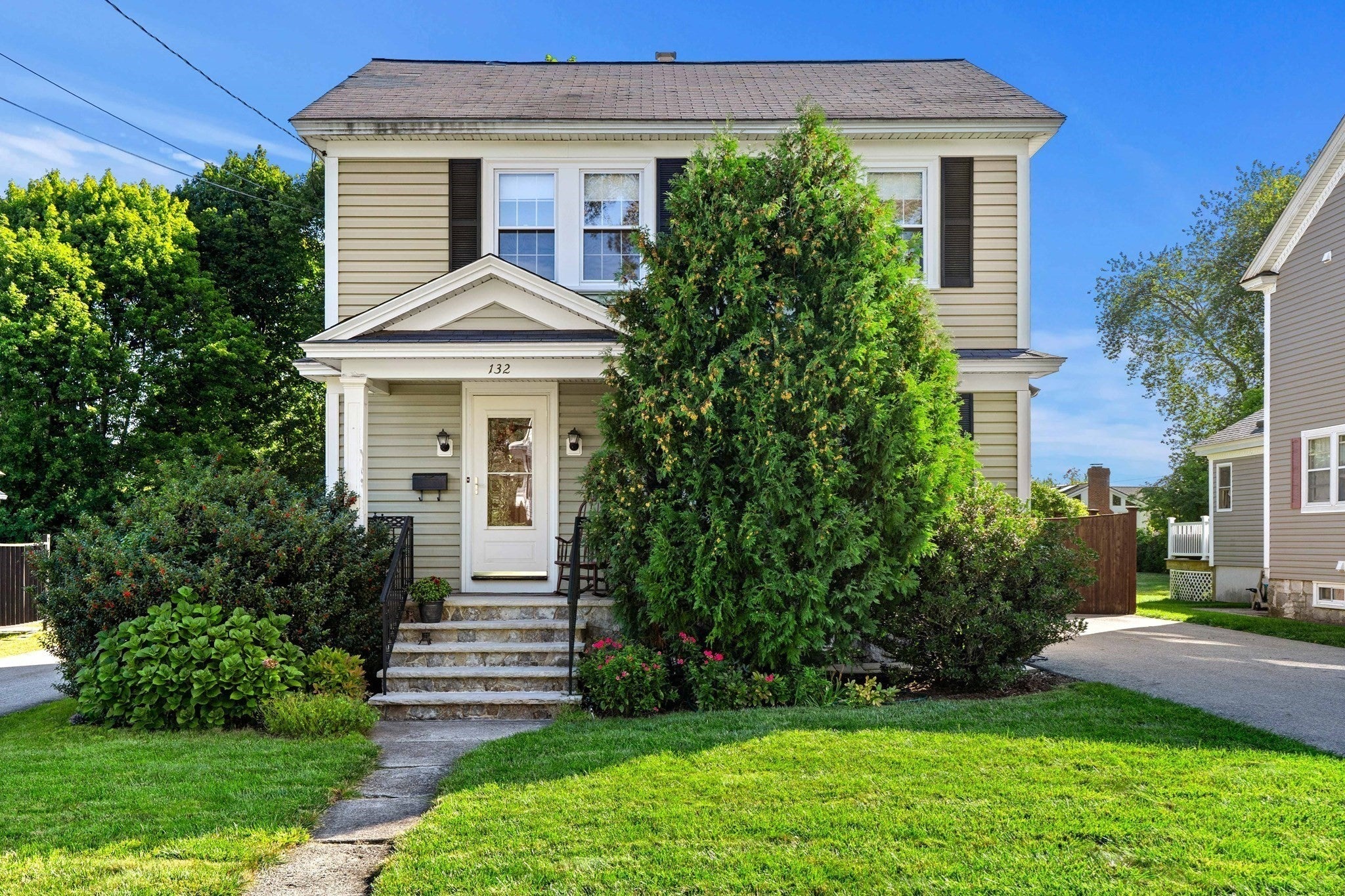 Photo of 132 Luce St, Lowell, MA
