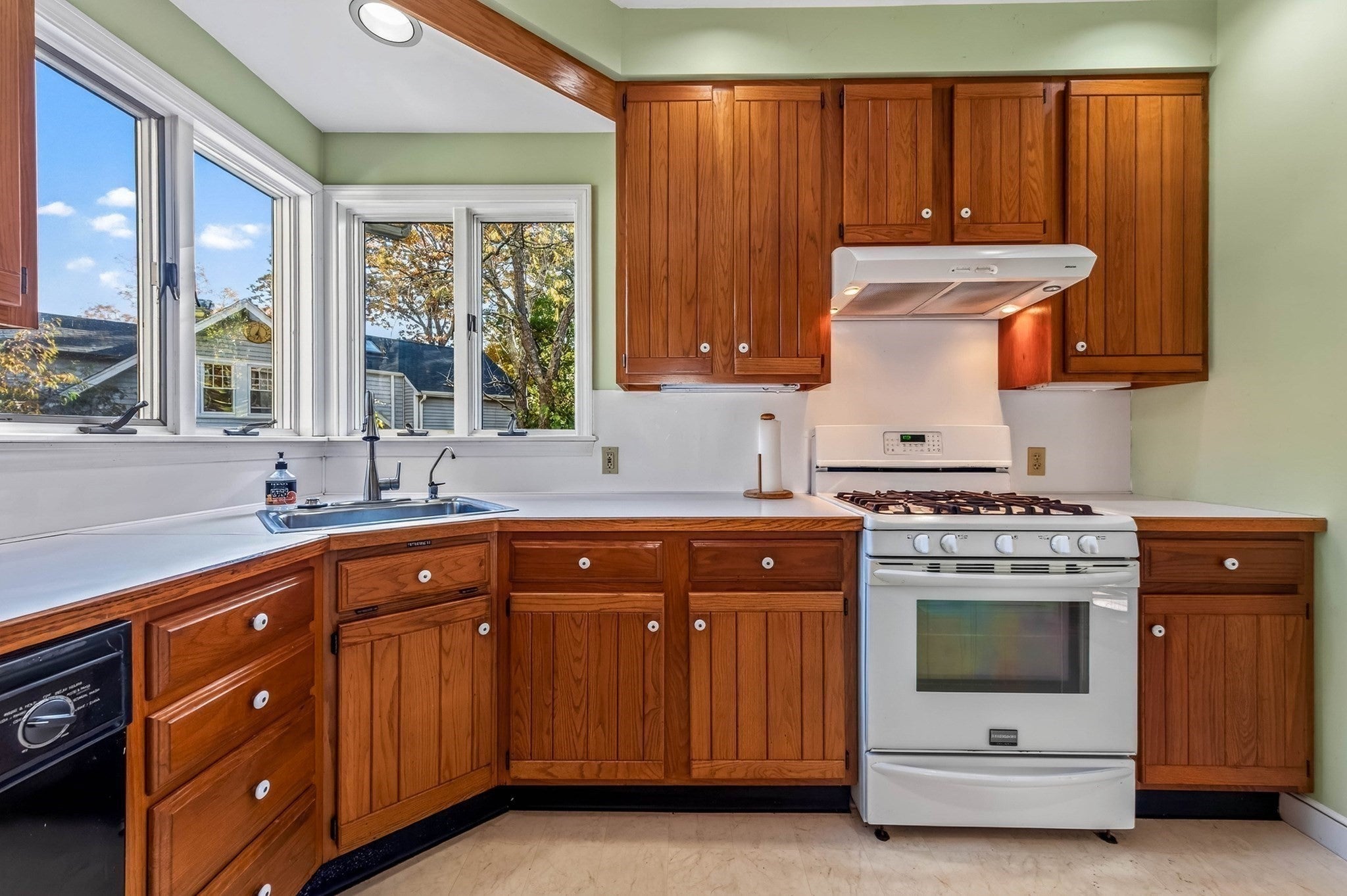 100 Hillsdale Road, Dedham, MA, 100 Hillsdale Road, Dedham, MA Photo #18