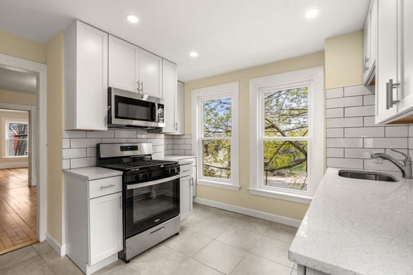 10 ROYAL ST # 2, ALLSTON, MA 02134 - Image 4e76b165d611bb4e16c3f3e0bc434db0/746154399
