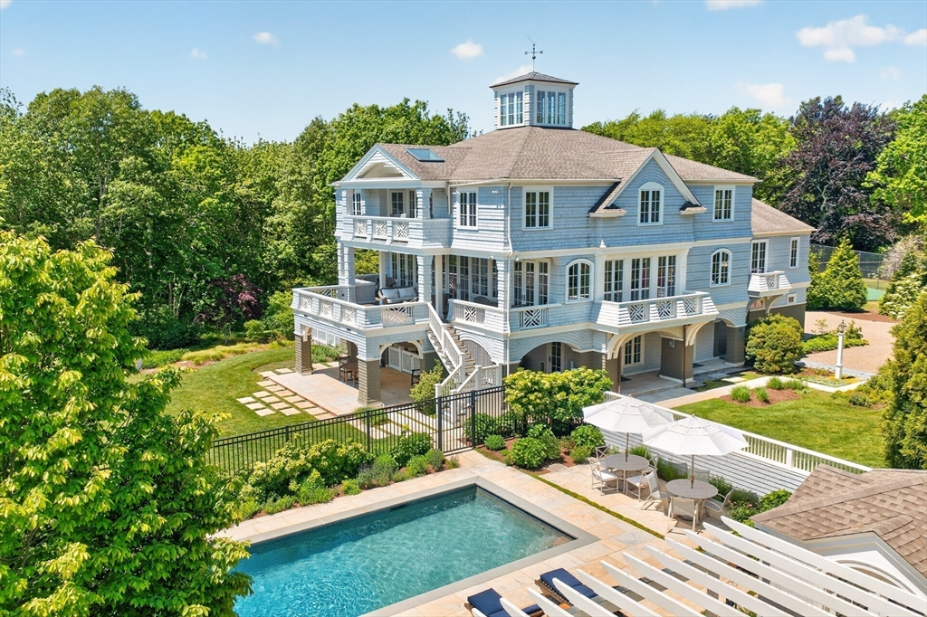 85 Moorings Rd