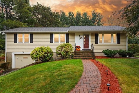 33 Longmeadow Ln Sharon MA 02067