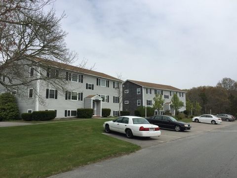 Photo of 21 Thomas Ave #4, Bourne, MA 02532 (MLS # 73440739)