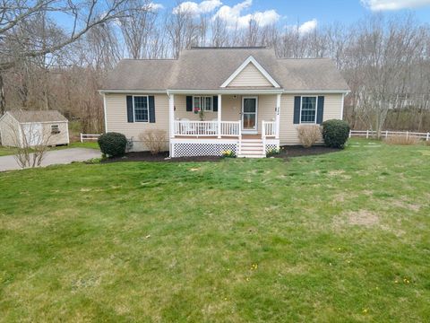 284 Hortonville Rd Swansea MA 02777