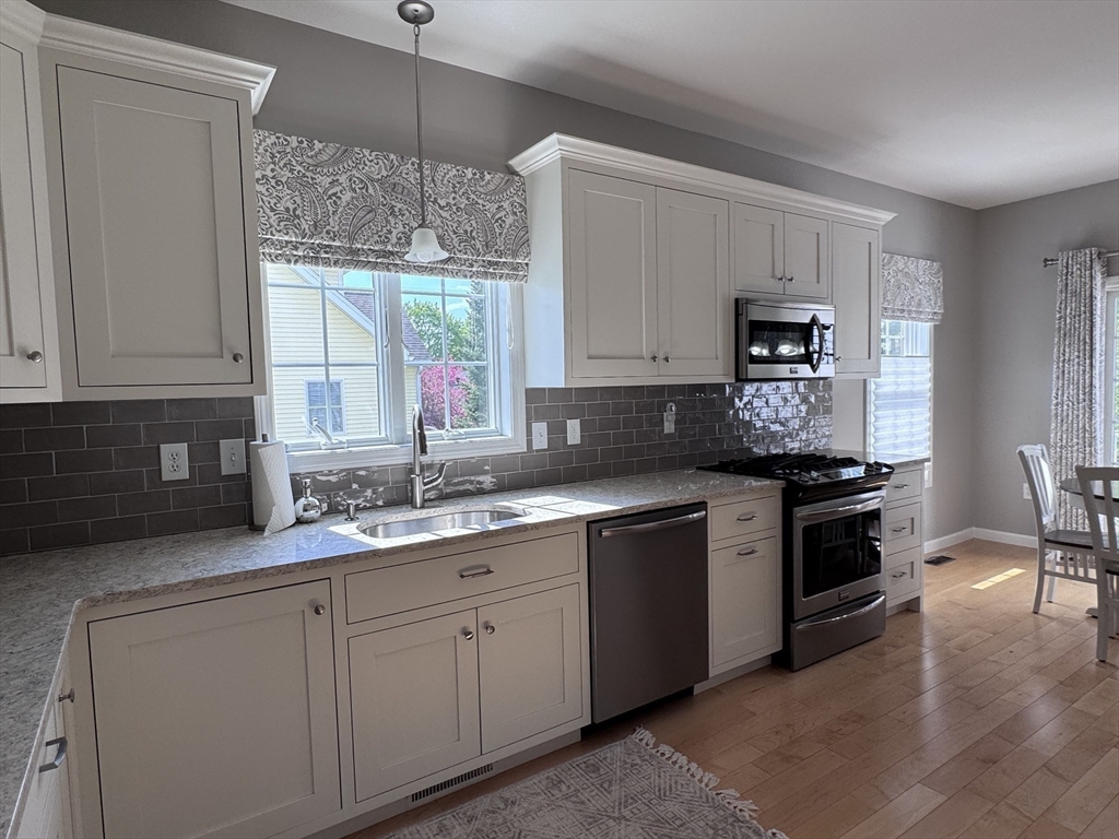 4 Tilbury Rd 4