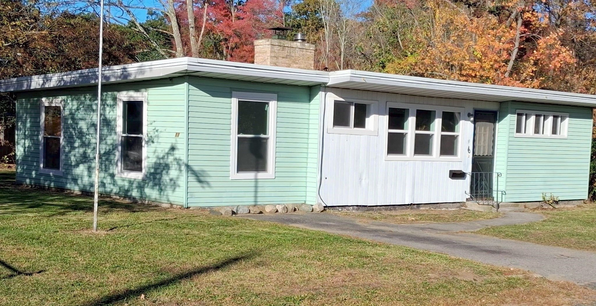 Photo of 11 Montauk Rd, Brockton, MA