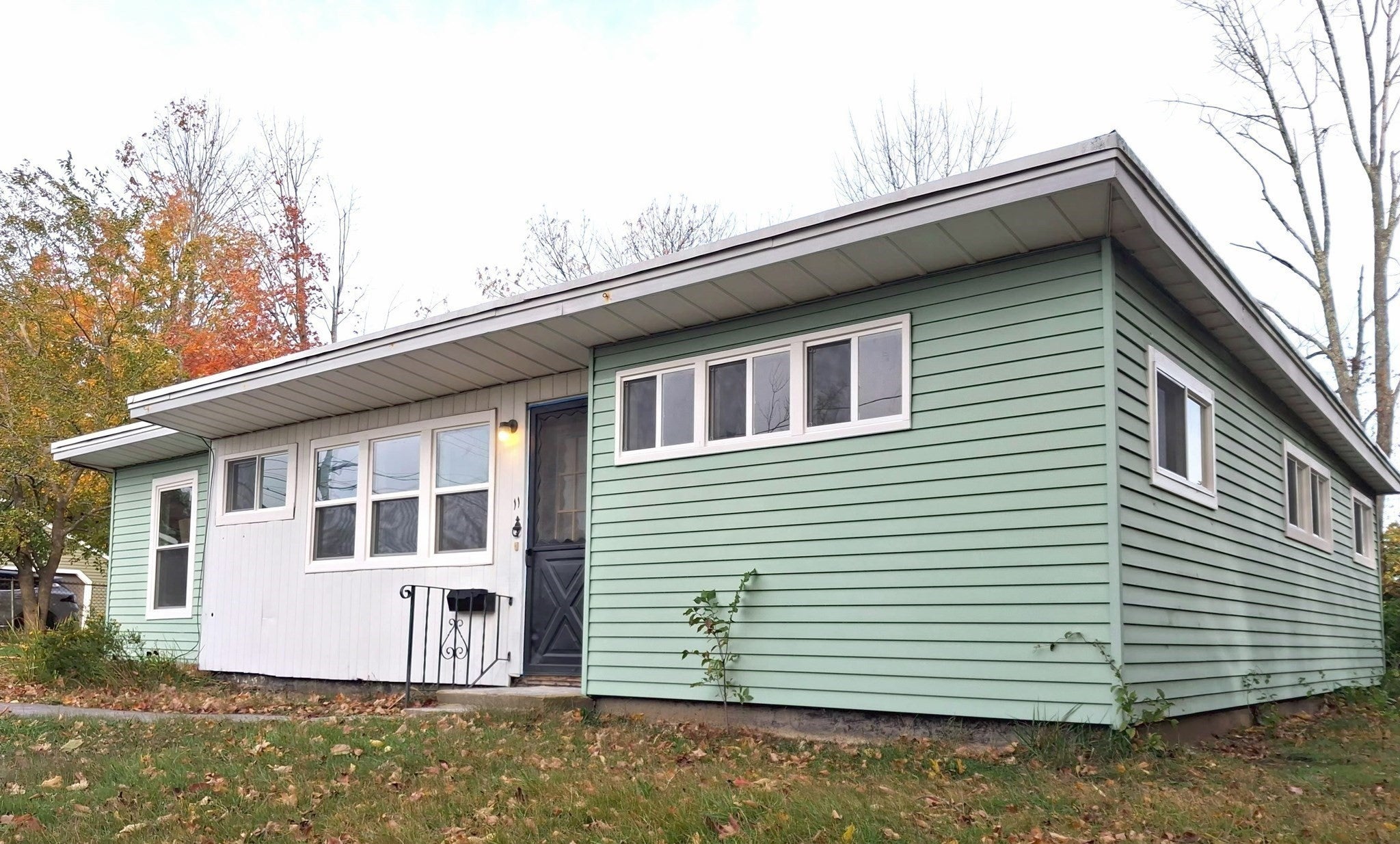 11 Montauk Rd 1