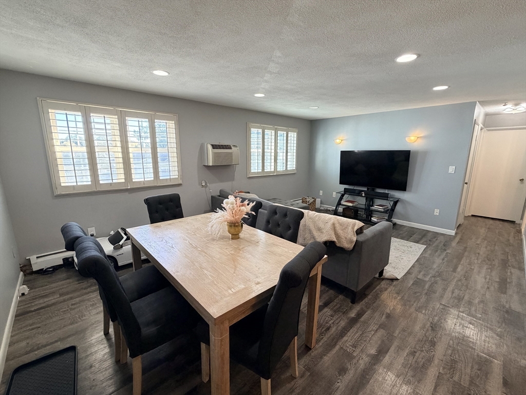 271 Boston Post Rd E 4