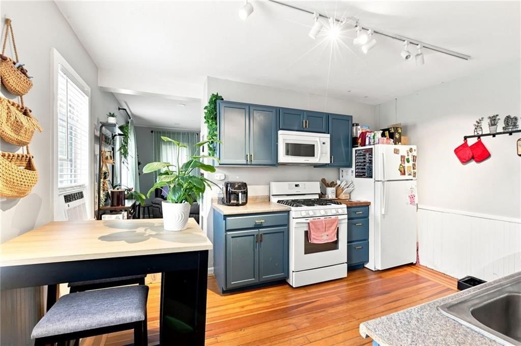 884 River AVE, Providence, RI, 884 River AVE, Providence, RI Photo #3