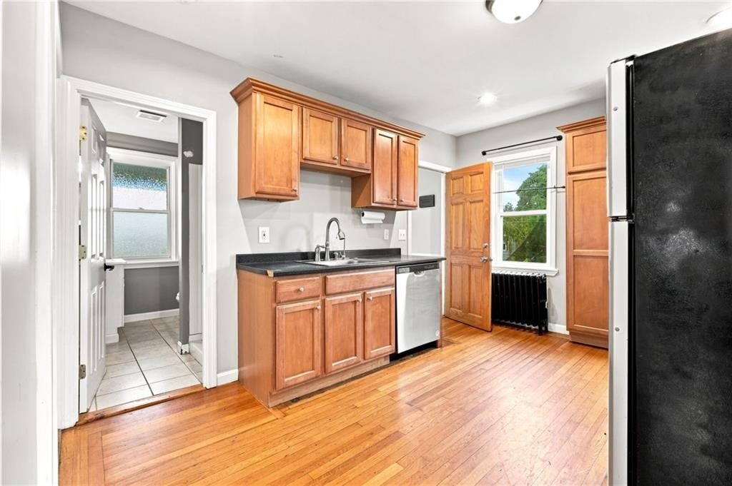 884 River AVE, Providence, RI, 884 River AVE, Providence, RI Photo #9