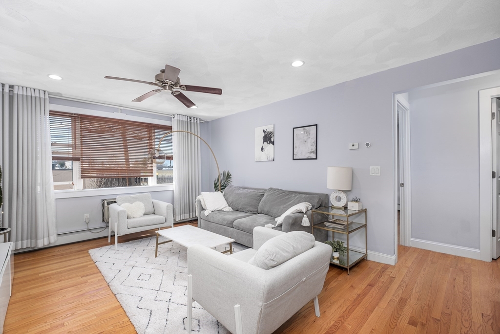 1105 Lexington St 3-6