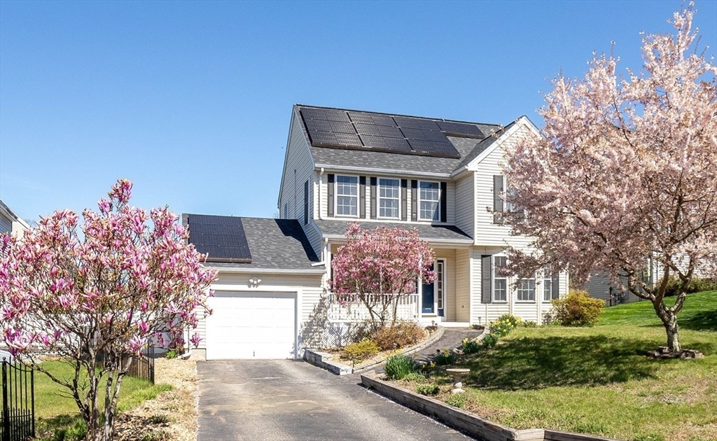14 Wood Ln