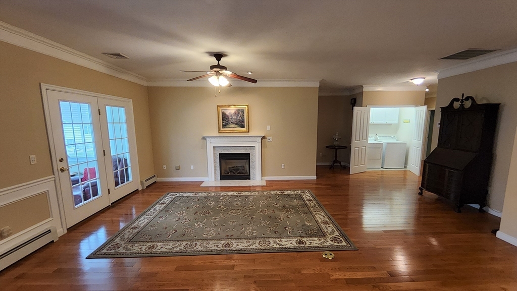 9 Village Ln 5
