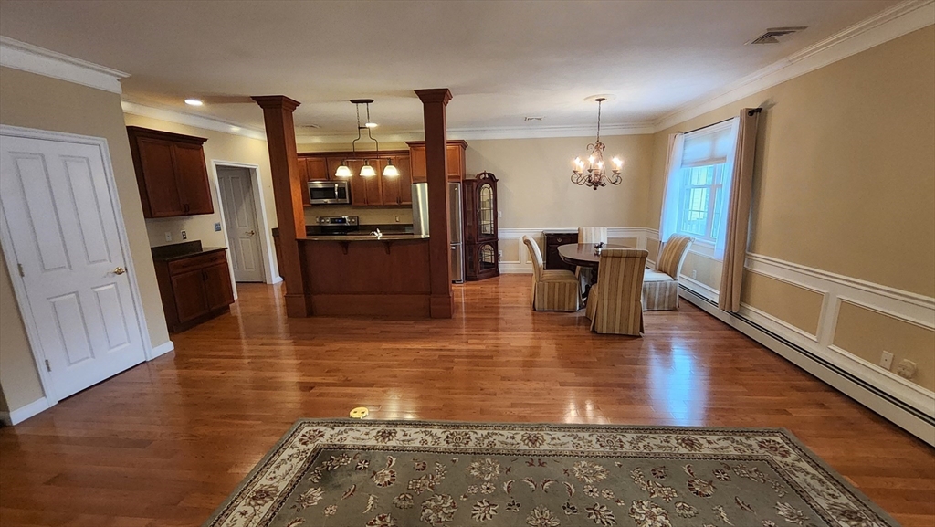 9 Village Ln 5