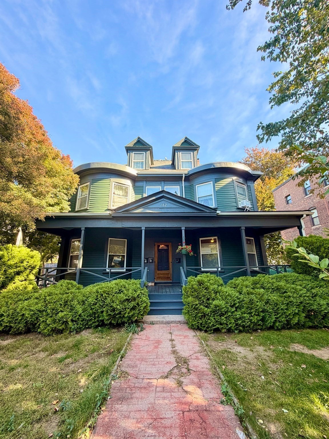 Photo of 182 Ruthven St, Boston, MA
