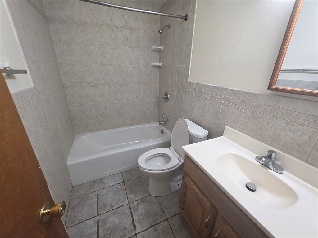 265 N East St, Amherst, MA, 265 N East St, Amherst, MA Photo #8
