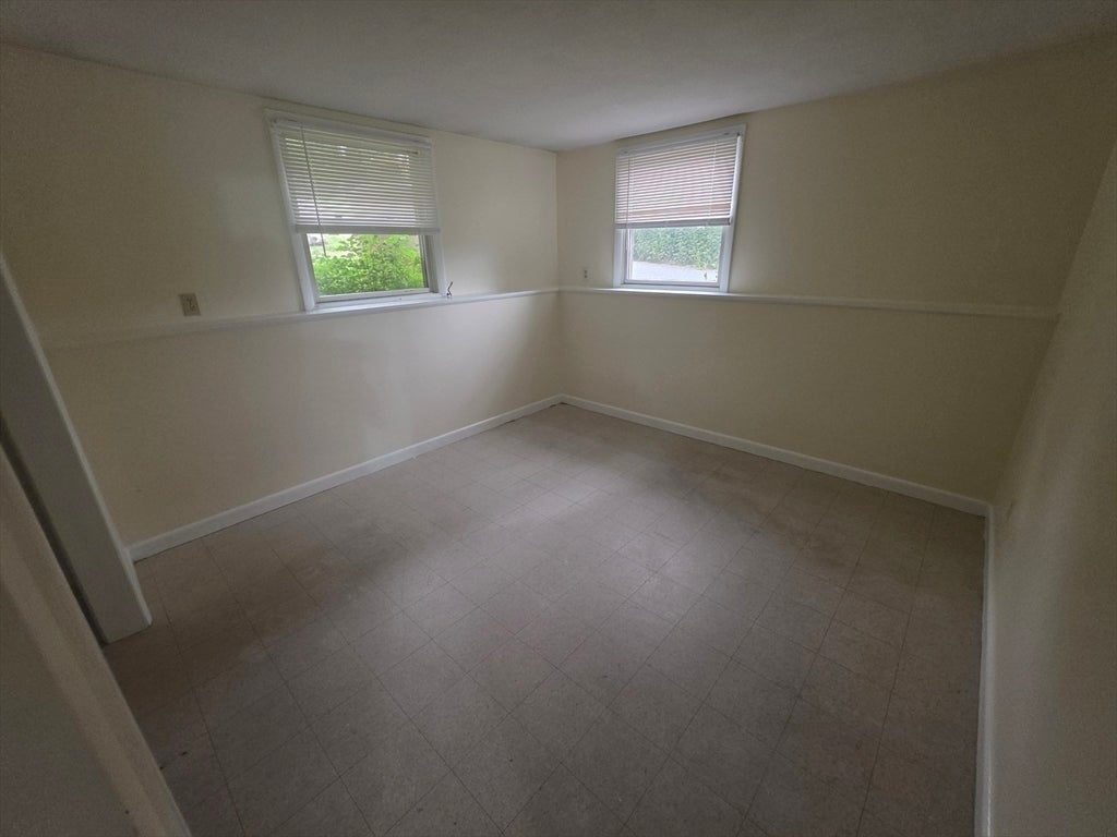 265 N East St, Amherst, MA, 265 N East St, Amherst, MA Photo #4