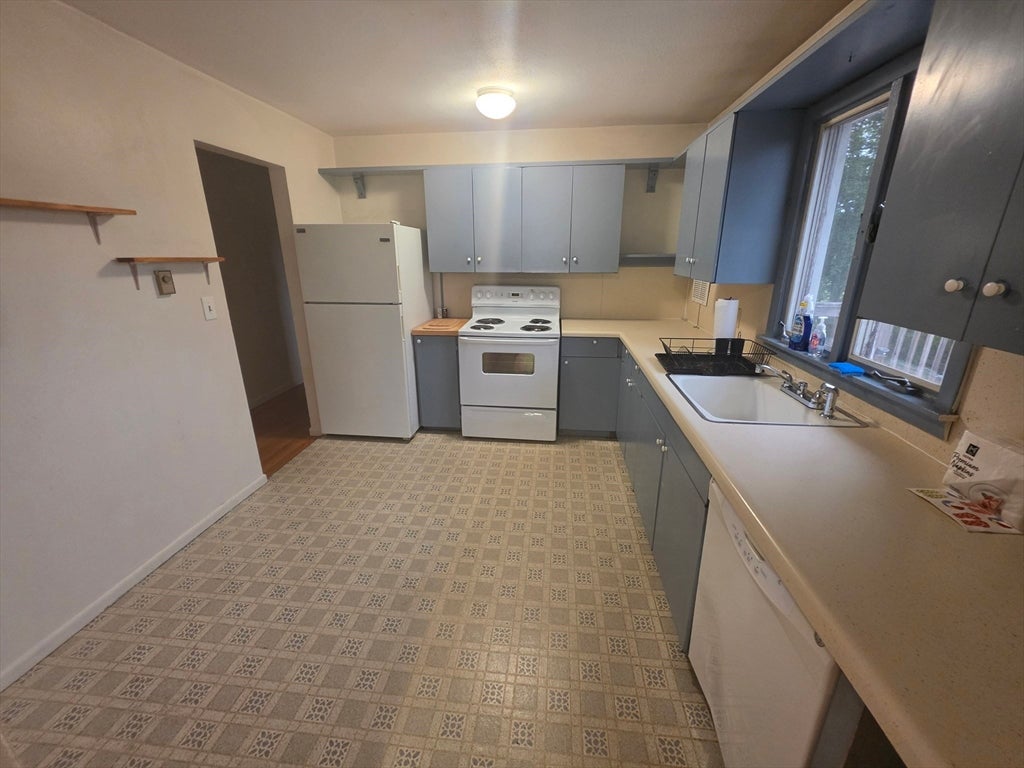 265 N East St, Amherst, MA, 265 N East St, Amherst, MA Photo #9