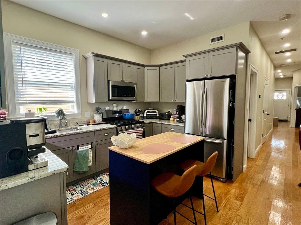 3 Howard Pl #C, Boston, MA, 3 Howard Pl #C, Boston, MA Photo #4