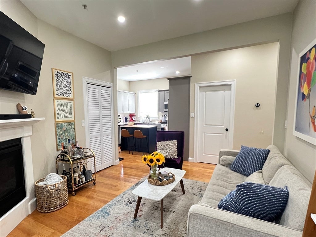 3 Howard Pl #C, Boston, MA, 3 Howard Pl #C, Boston, MA Photo #3