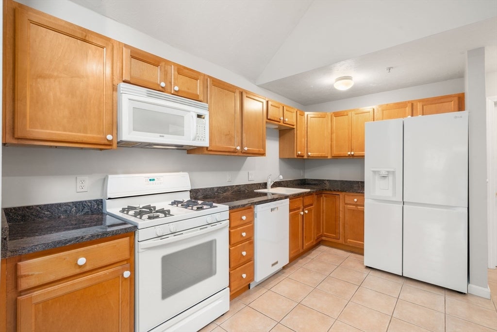 65 Blue Spruce Way #65, Mashpee, MA, 65 Blue Spruce Way #65, Mashpee, MA Photo #12