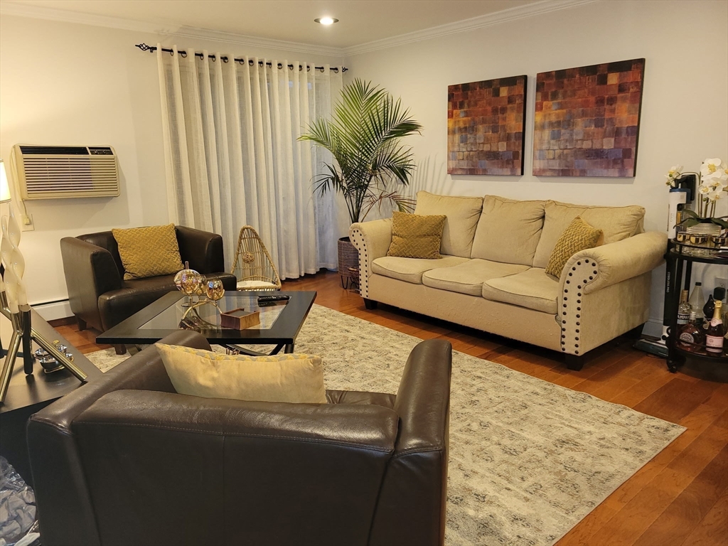 1000 Governors Dr 25