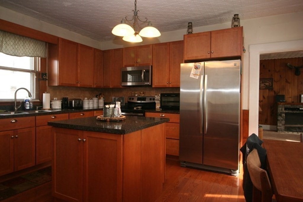 46 Church St #1, Merrimac, MA, 46 Church St #1, Merrimac, MA Photo #3