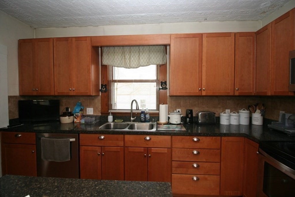 46 Church St #1, Merrimac, MA, 46 Church St #1, Merrimac, MA Photo #5