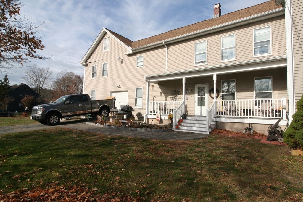 Photo of 46 Church St, Merrimac, MA