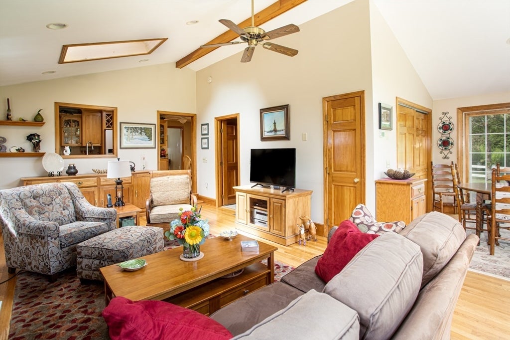 70 Longview Drive, Dartmouth, MA, 70 Longview Drive, Dartmouth, MA Photo #9