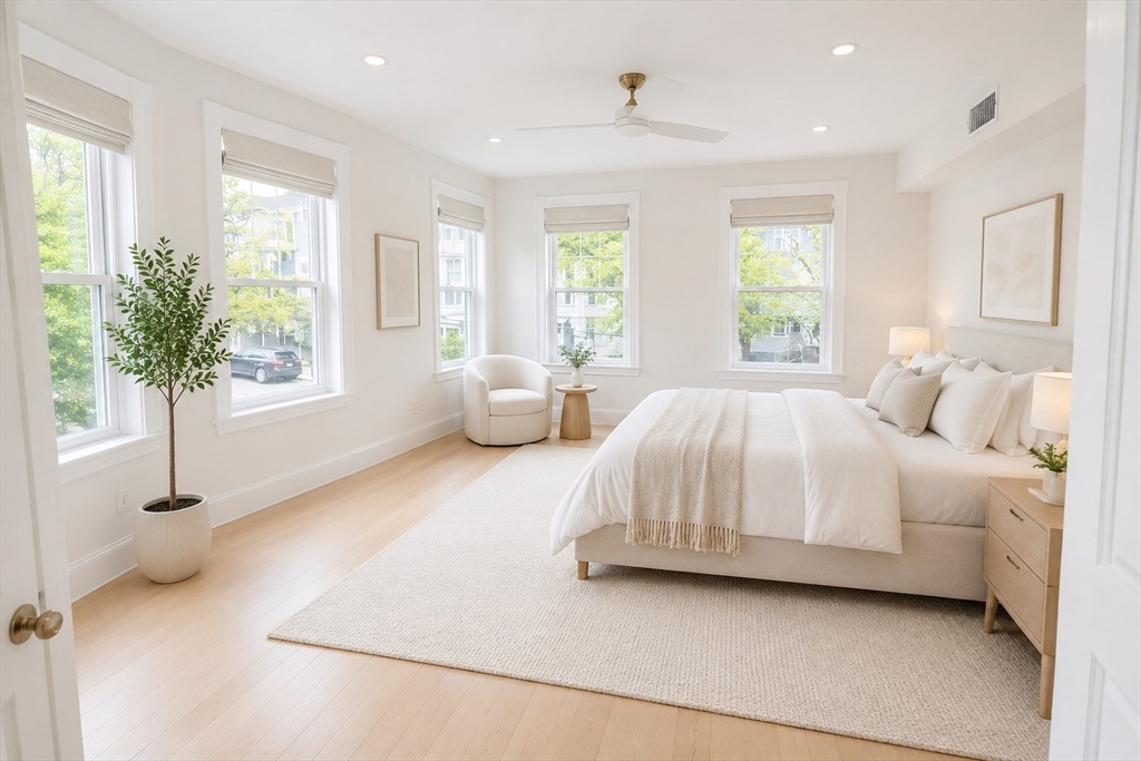 40 Evergreen Ave #one, Somerville, MA Photo #2