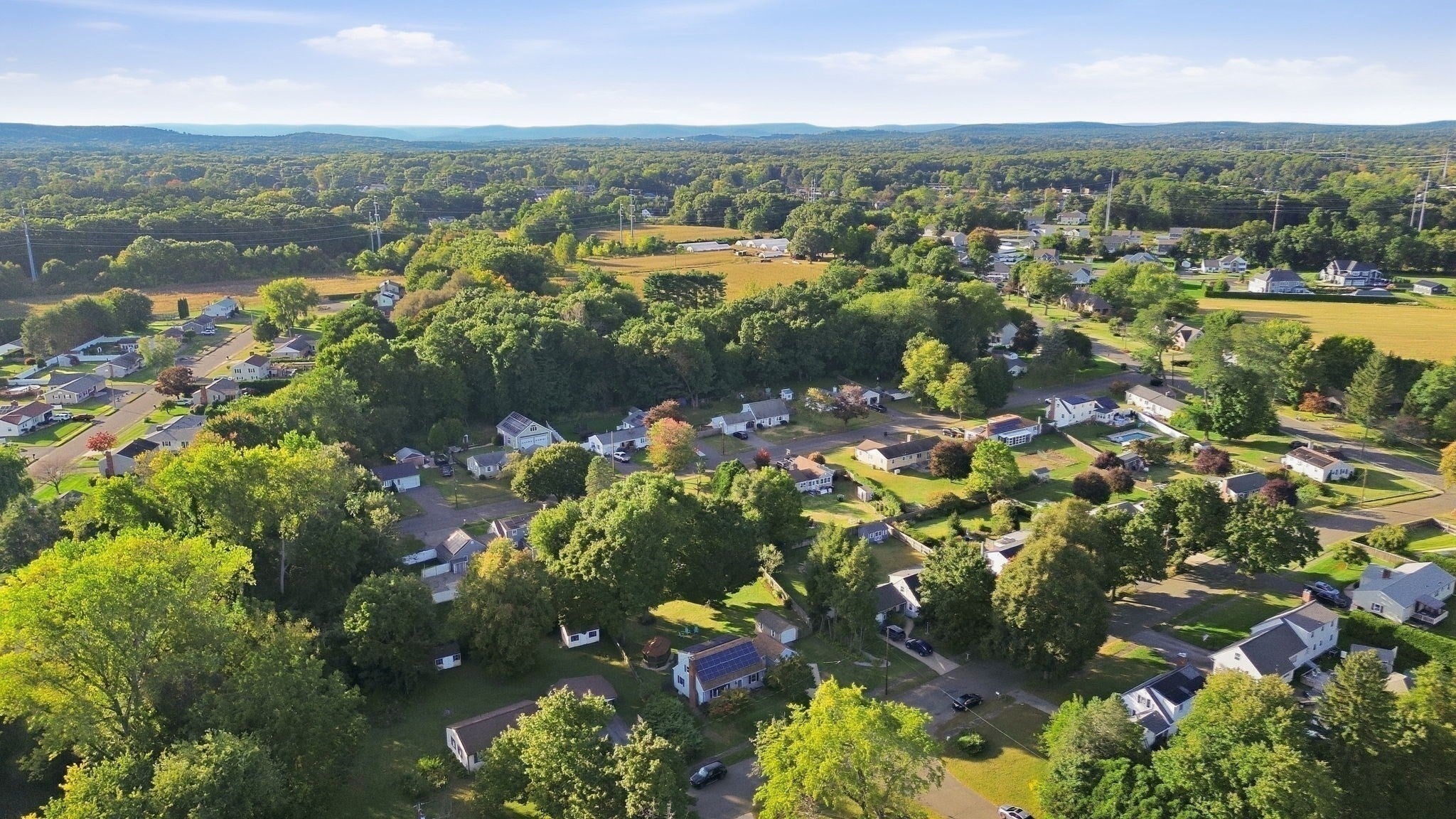 46 Country Rd, Agawam, MA Photo #41