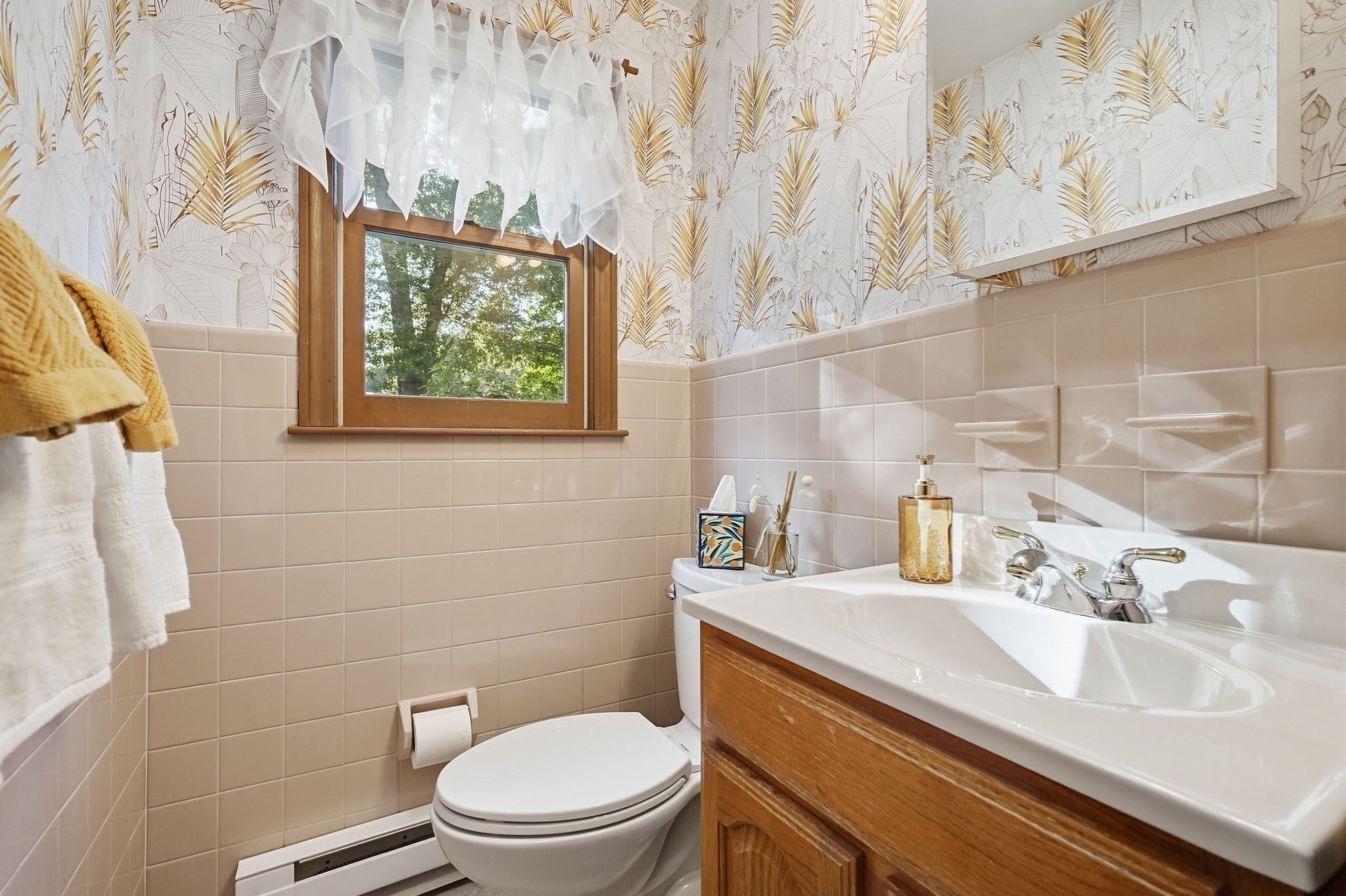 46 Country Rd, Agawam, MA Photo #17