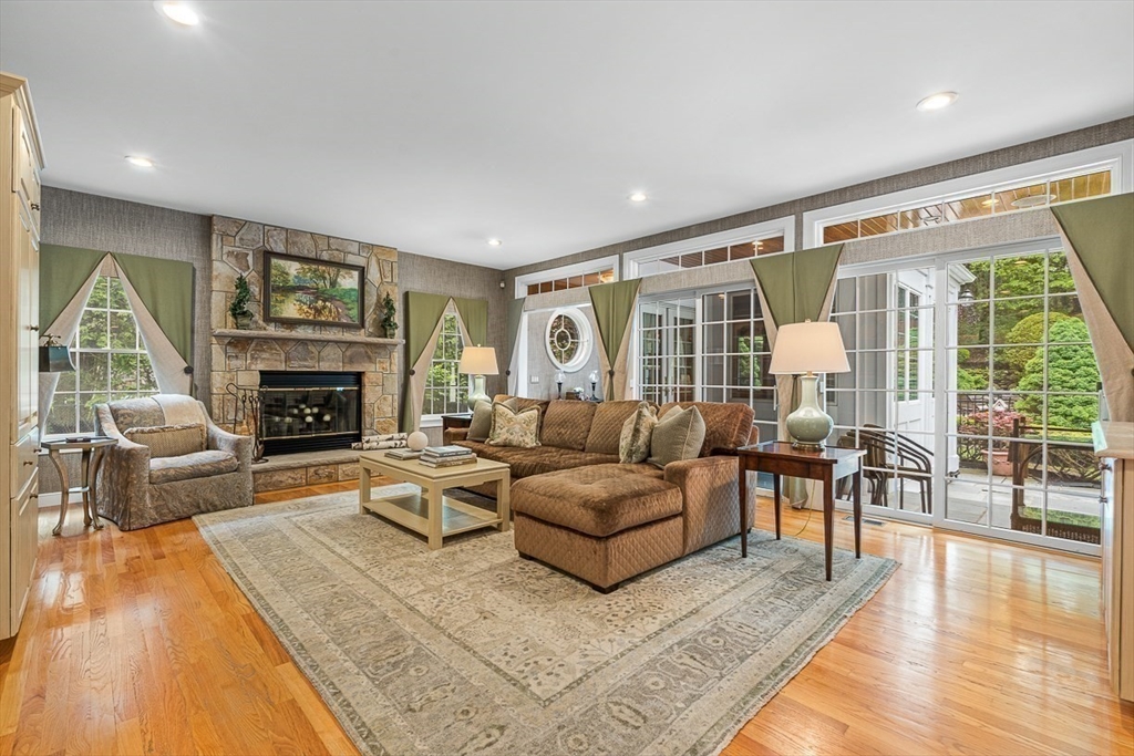 130 Bridle Trail Rd