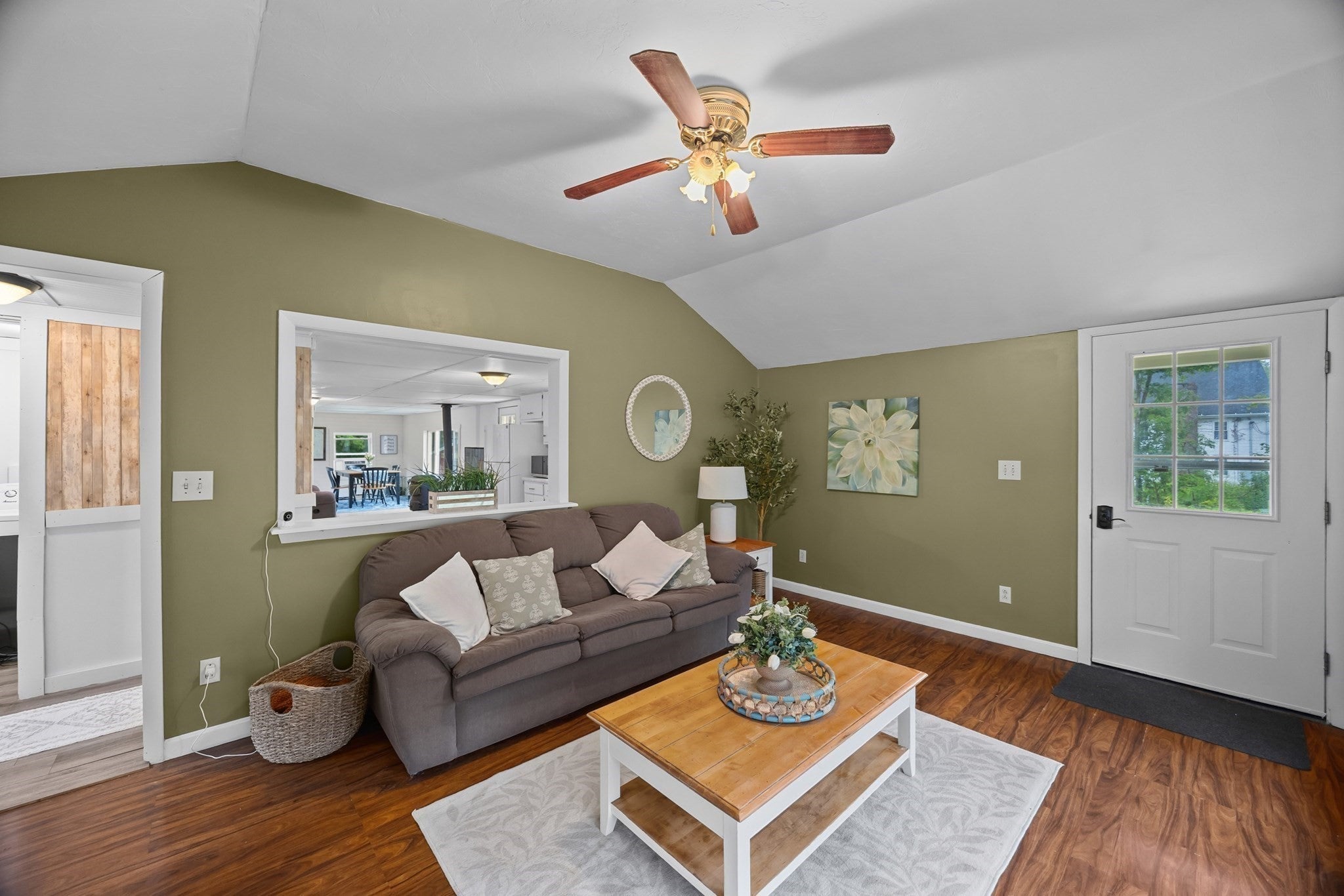 185 Linden St, Berlin, MA, 185 Linden St, Berlin, MA Photo #2
