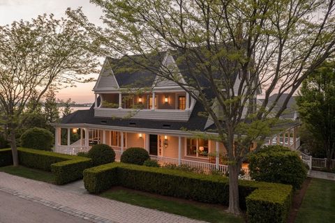17 Paige Street Hingham MA 02043