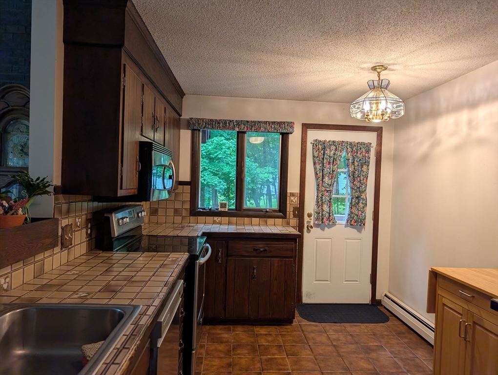 7 Springhouse Road