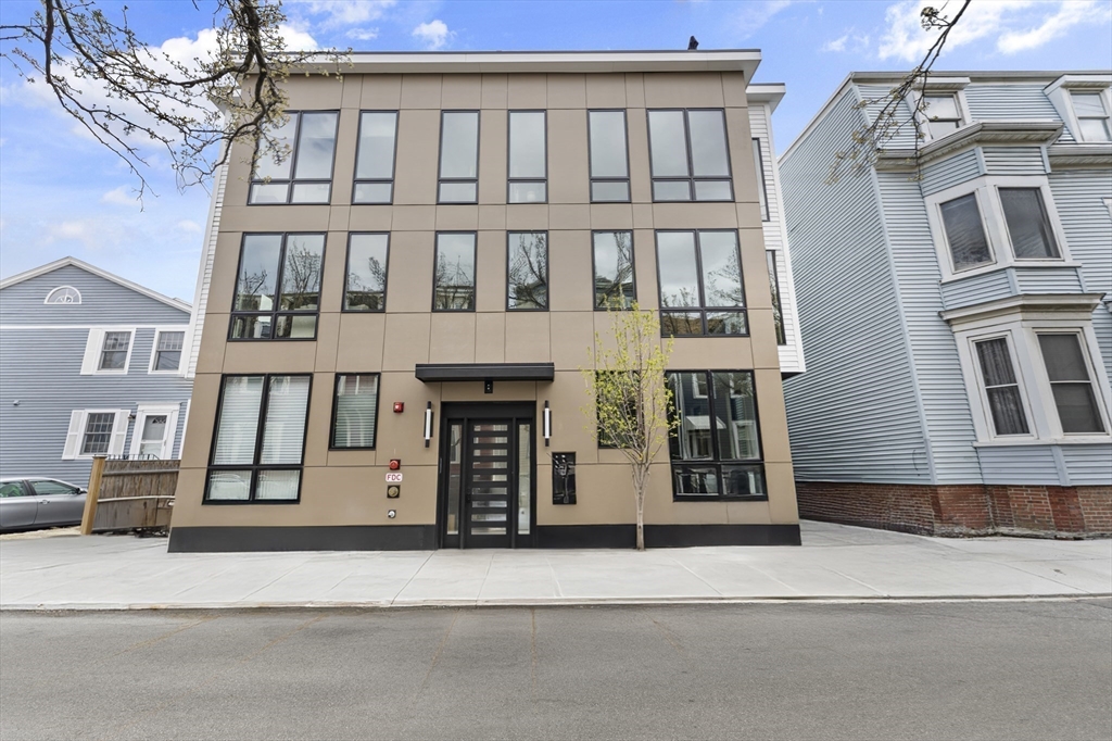 8 Mercer Street 3