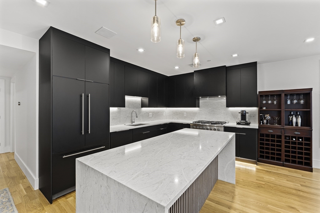 8 Mercer Street 3