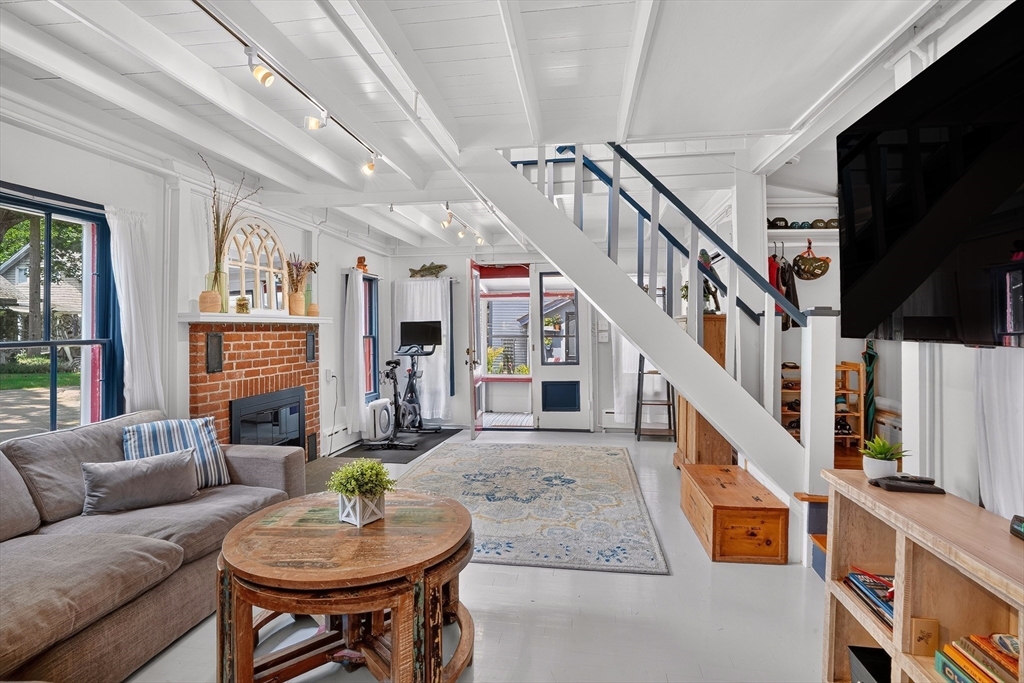 21 Butler Avenue #1, Oak Bluffs, MA, 21 Butler Avenue #1, Oak Bluffs, MA Photo #18