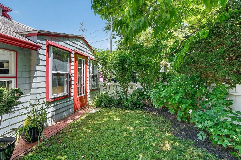 21 Butler Avenue #1, Oak Bluffs, MA, 21 Butler Avenue #1, Oak Bluffs, MA Photo #30