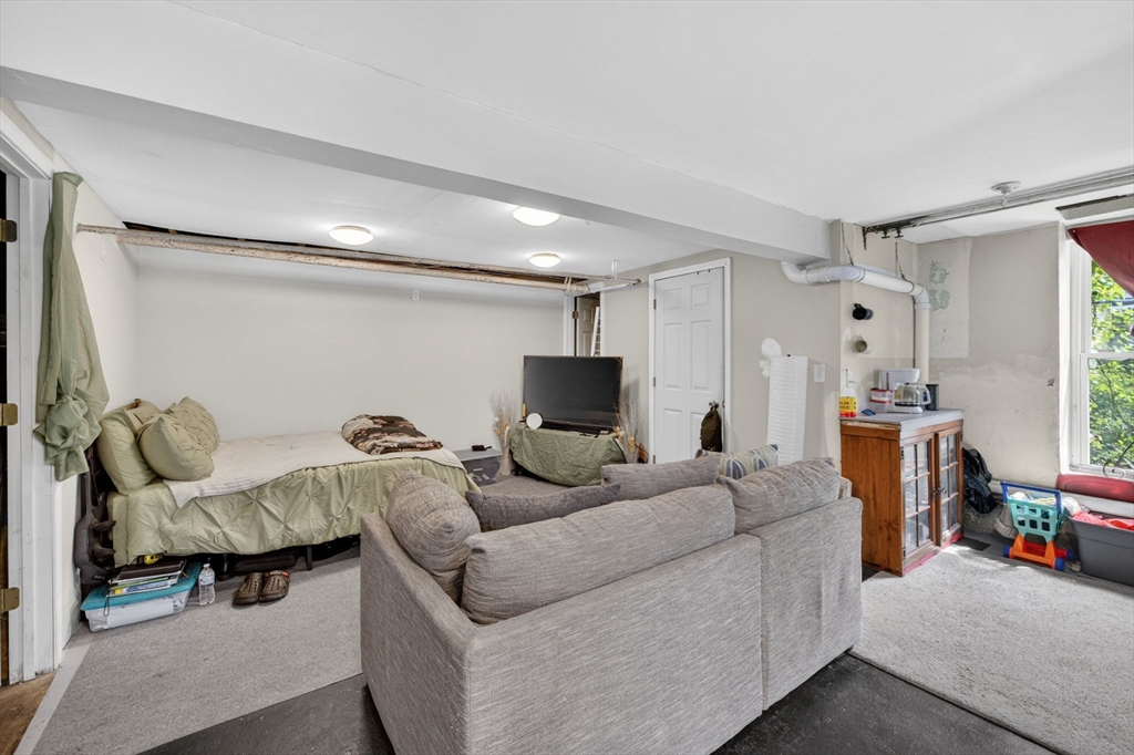 177 Cowesett Ave, West Warwick, RI Photo #31