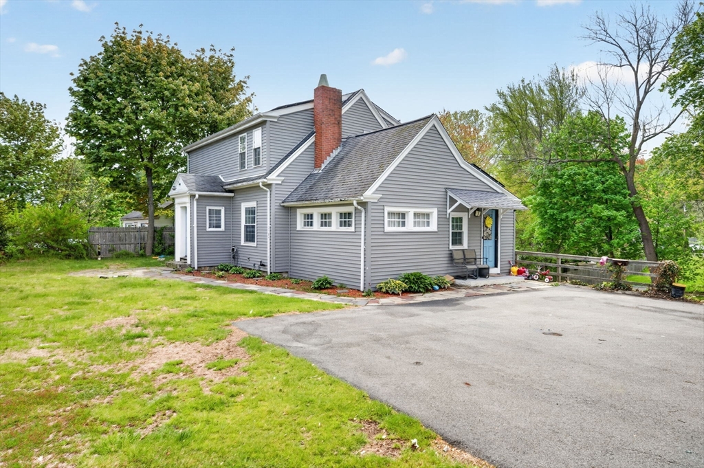 177 Cowesett Ave, West Warwick, RI Photo #2