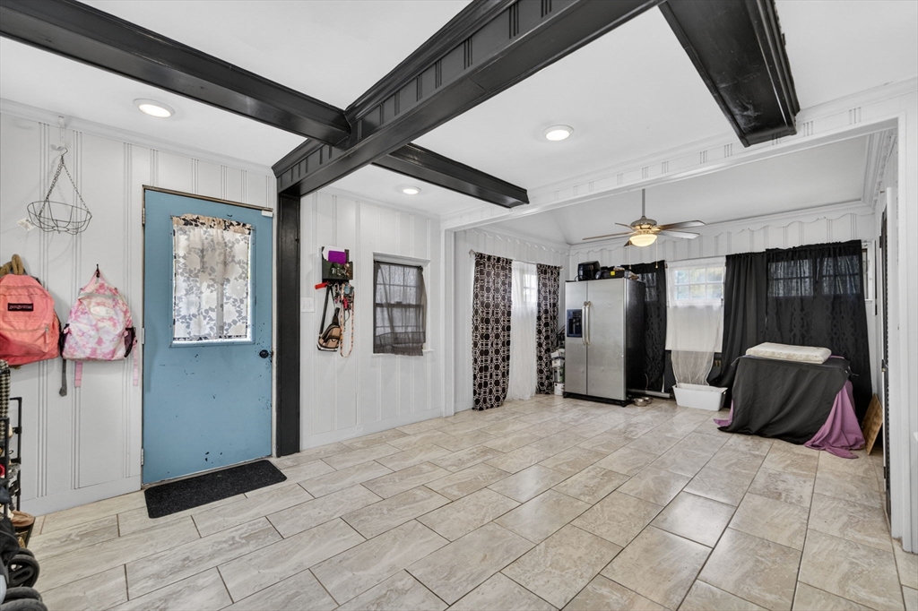 177 Cowesett Ave, West Warwick, RI Photo #4
