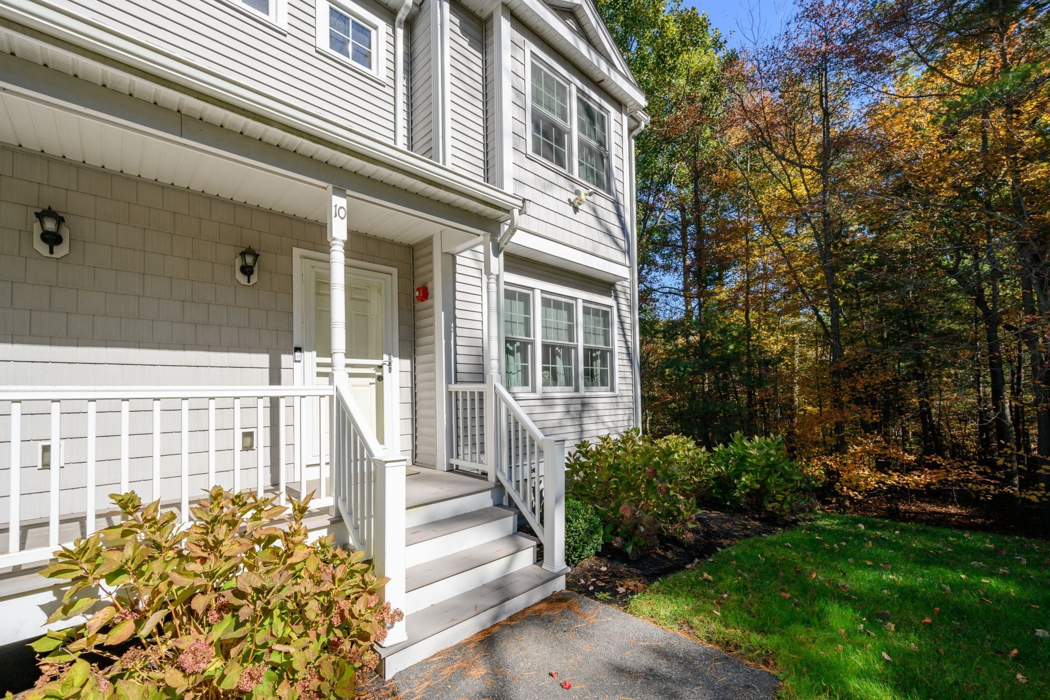 10 Great Cedar Dr 10